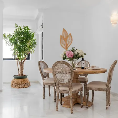 Apartamento 02 Bdr Cádiz 208 *