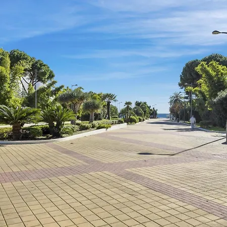Apartamento 02 Bdr Cádiz 208 Marbella
